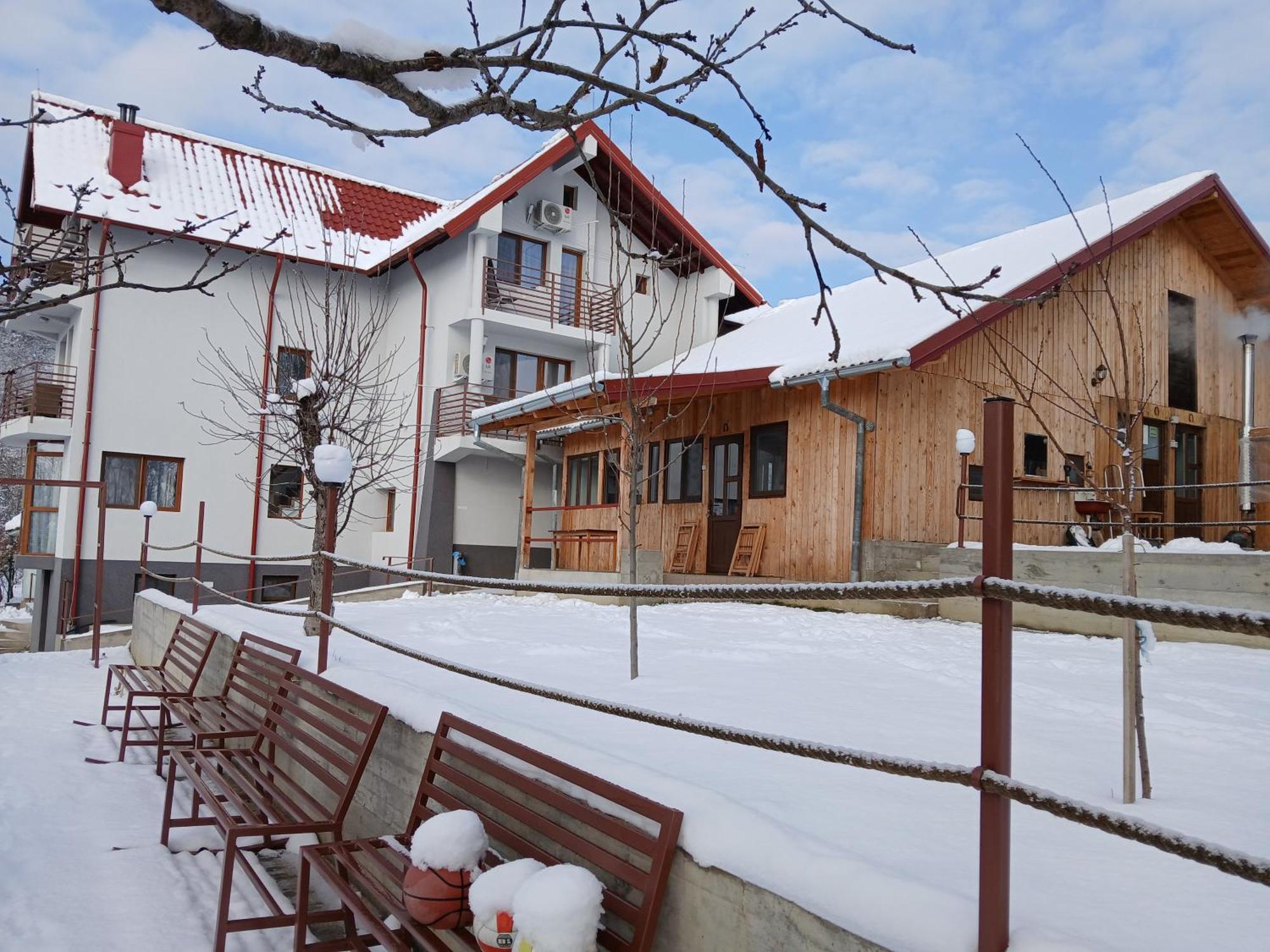 Perla Argesului, Ciubar, Piscina, Lift, Gratar, Cabana, Pensiuni, Hotel Cazare Transfagarasan Curtea De Arges Albestii de Arges Eksteriør bilde