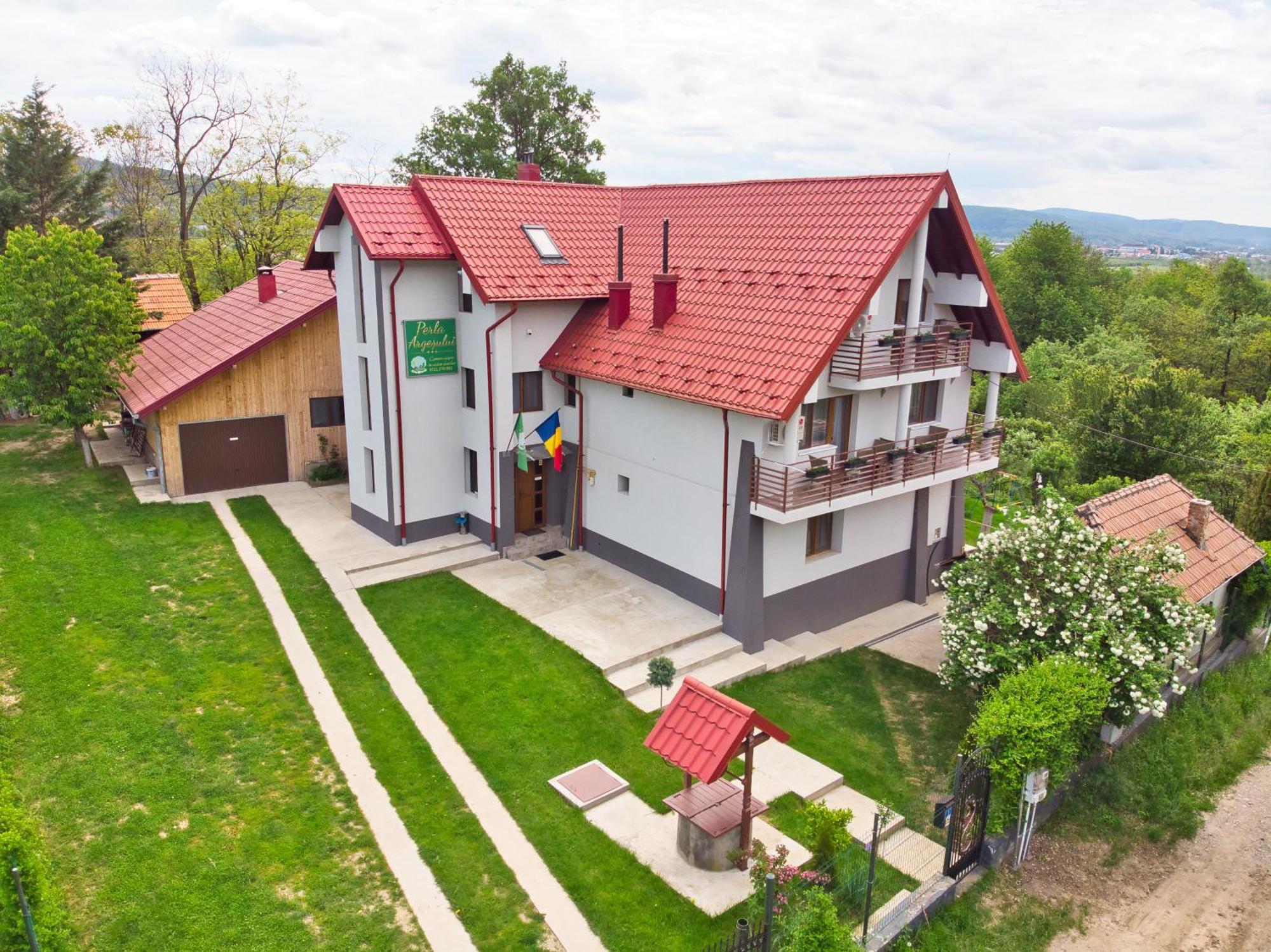Perla Argesului, Ciubar, Piscina, Lift, Gratar, Cabana, Pensiuni, Hotel Cazare Transfagarasan Curtea De Arges Albestii de Arges Eksteriør bilde