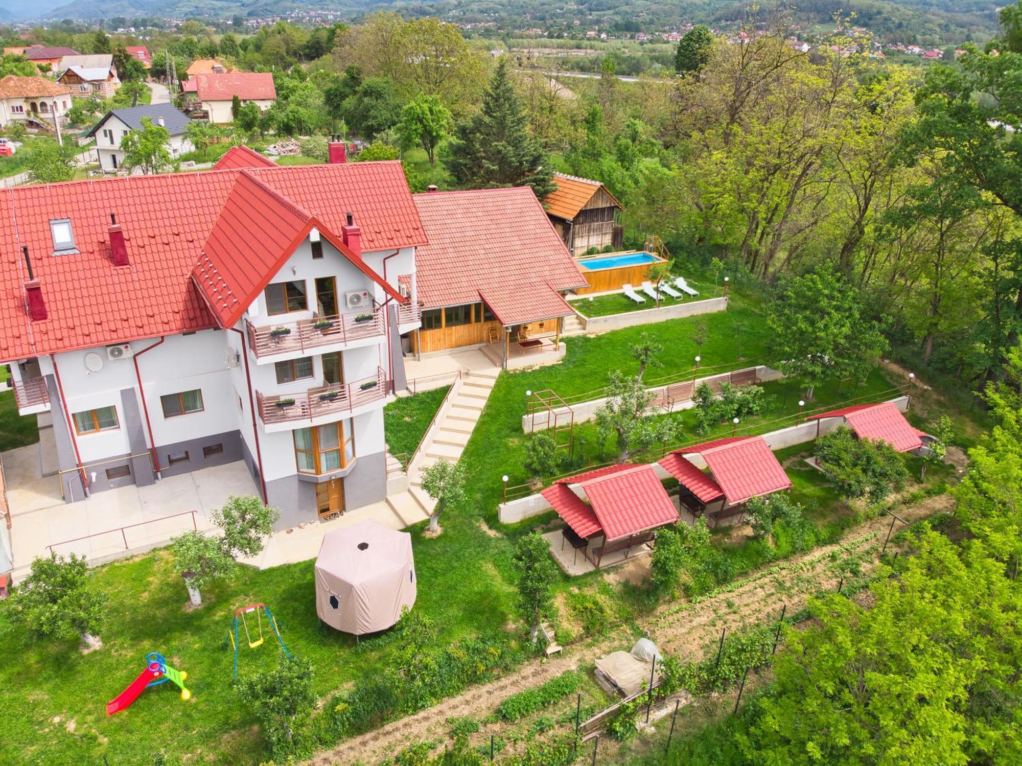 Perla Argesului, Ciubar, Piscina, Lift, Gratar, Cabana, Pensiuni, Hotel Cazare Transfagarasan Curtea De Arges Albestii de Arges Eksteriør bilde