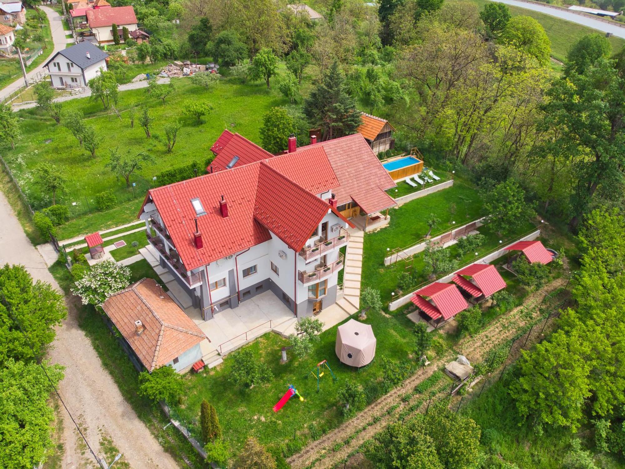 Perla Argesului, Ciubar, Piscina, Lift, Gratar, Cabana, Pensiuni, Hotel Cazare Transfagarasan Curtea De Arges Albestii de Arges Eksteriør bilde