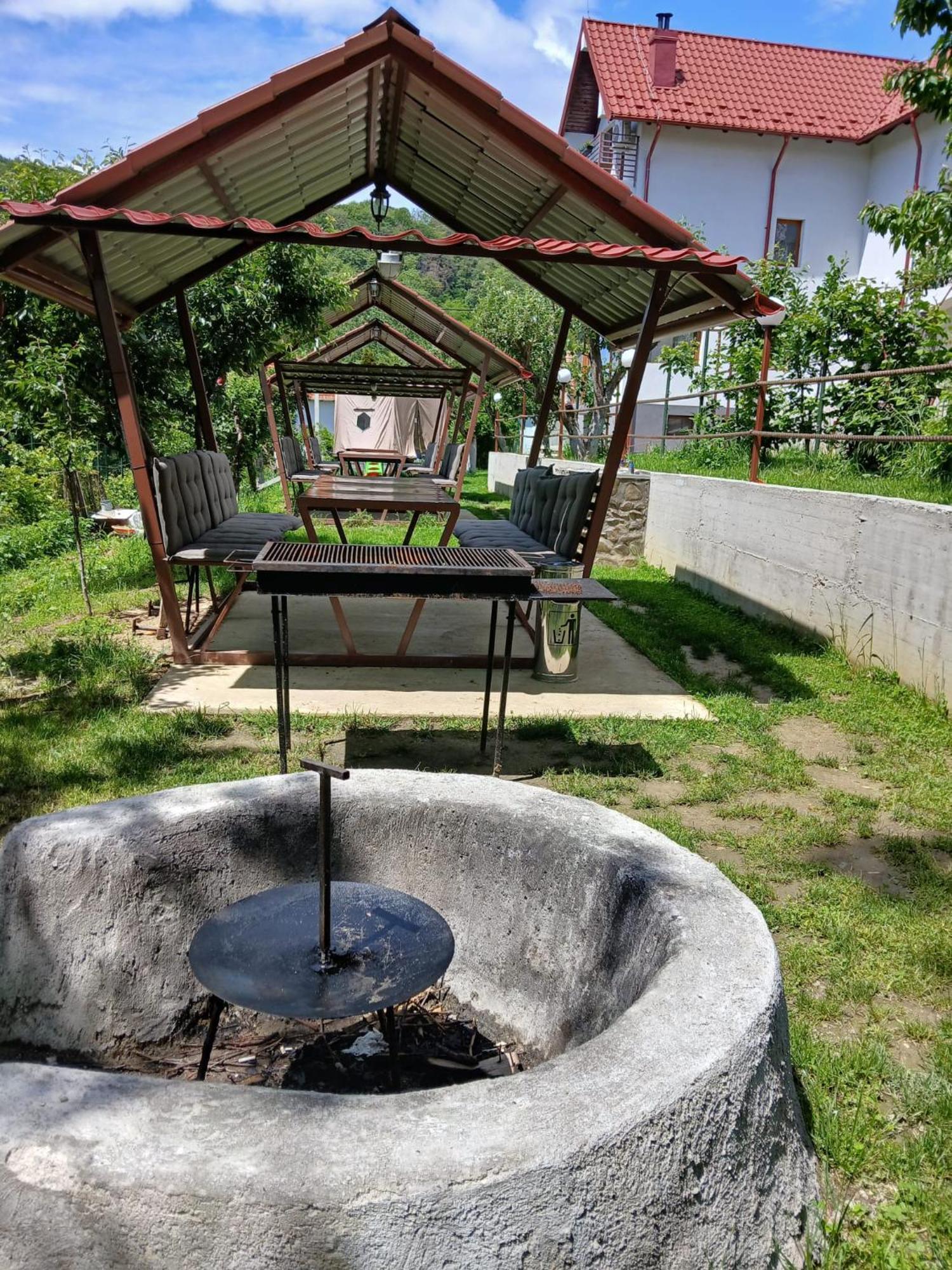 Perla Argesului, Ciubar, Piscina, Lift, Gratar, Cabana, Pensiuni, Hotel Cazare Transfagarasan Curtea De Arges Albestii de Arges Eksteriør bilde